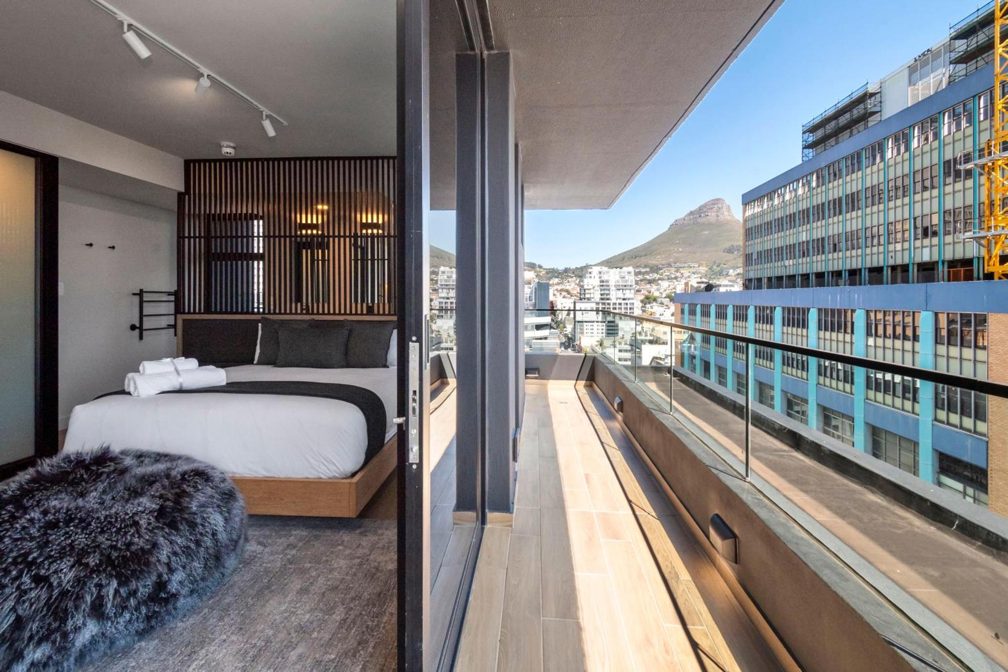 The Tokyo Aparthotel By Totalstay Città del Capo Esterno foto
